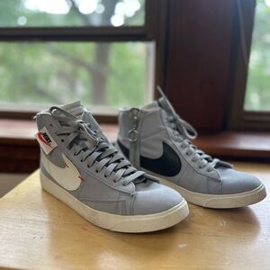 Nike Gray and Black Blazer Rebel Mid-Top Sneakers size 9